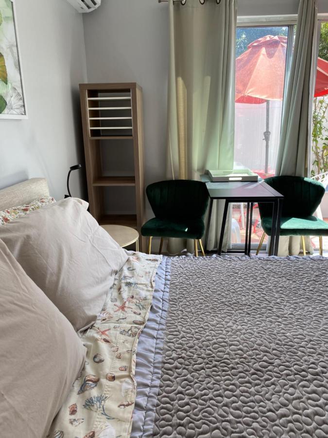 Cozy Studio Near Atlantic Ave W/Private Patio Apartment Delray Beach Bagian luar foto