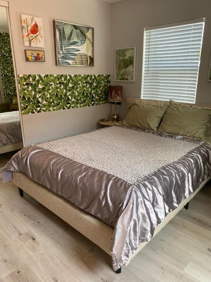 Cozy Studio Near Atlantic Ave W/Private Patio Apartment Delray Beach Bagian luar foto