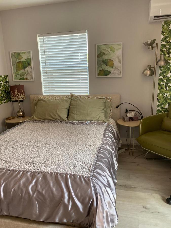 Cozy Studio Near Atlantic Ave W/Private Patio Apartment Delray Beach Bagian luar foto
