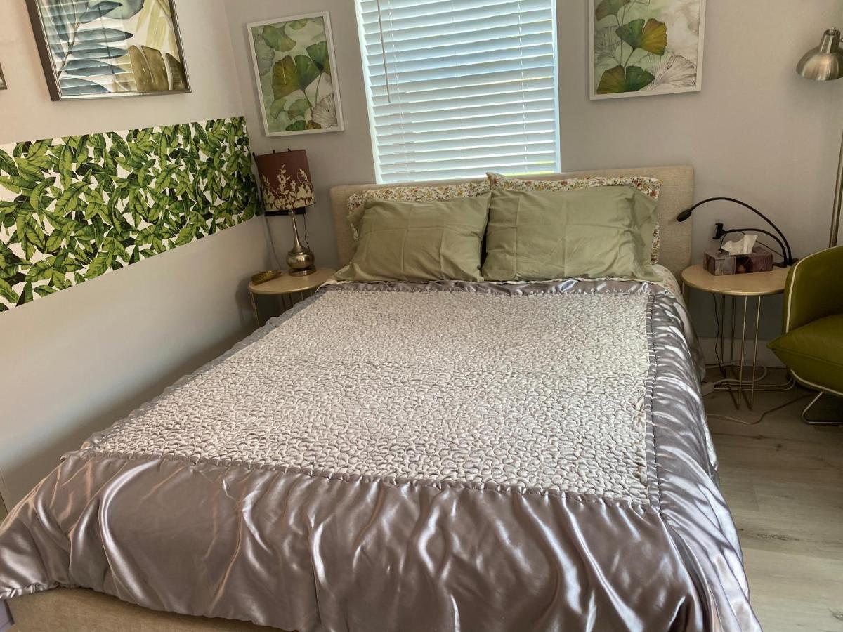 Cozy Studio Near Atlantic Ave W/Private Patio Apartment Delray Beach Bagian luar foto